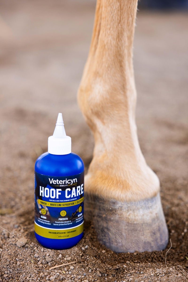 Vetericyn Mobility Equine Hoof Care for Sole and Frog Damage Caused by Thrush, White Line Separation, and Seedy Toe. 8 Ounces - Image 1